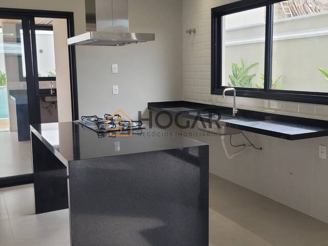 #H-SO037 - Casa em condomínio para Venda em São José dos Campos - SP