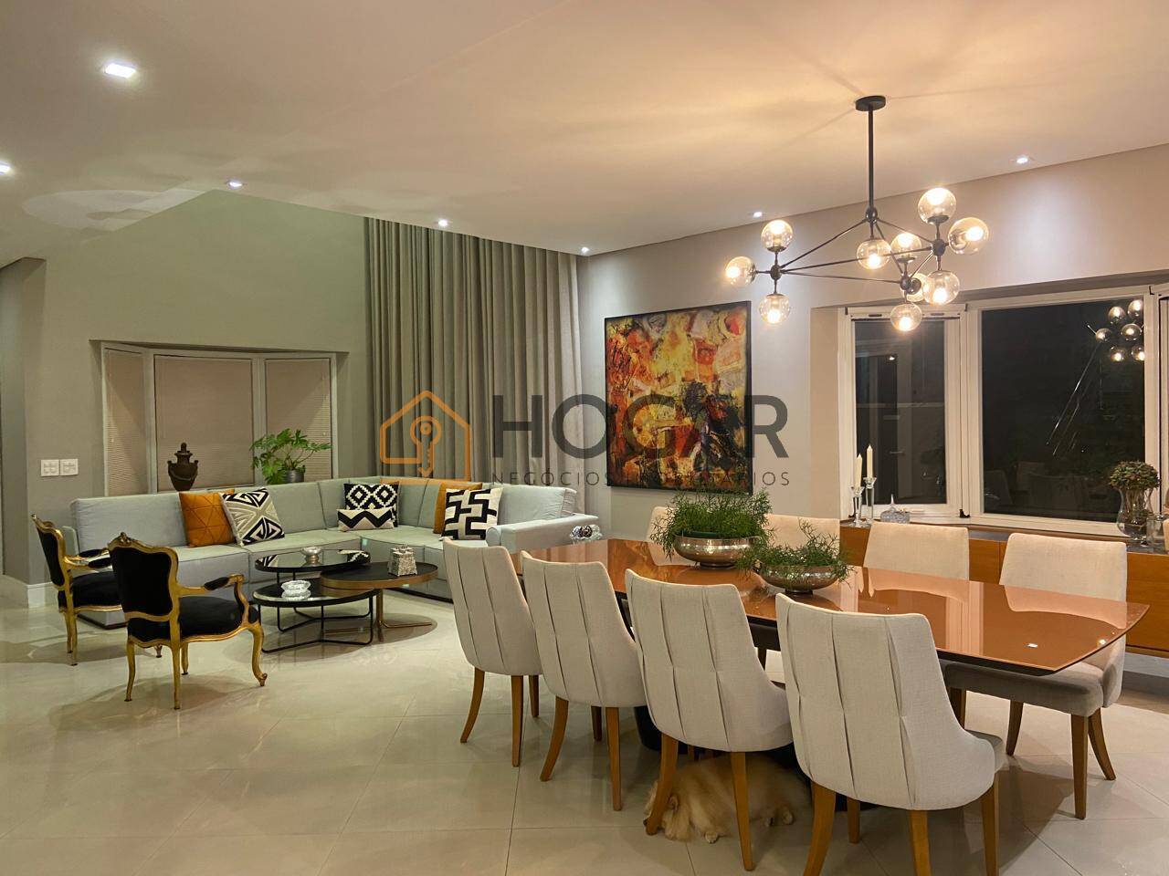 Casa de Condomínio à venda e aluguel com 4 quartos, 334m² - Foto 1