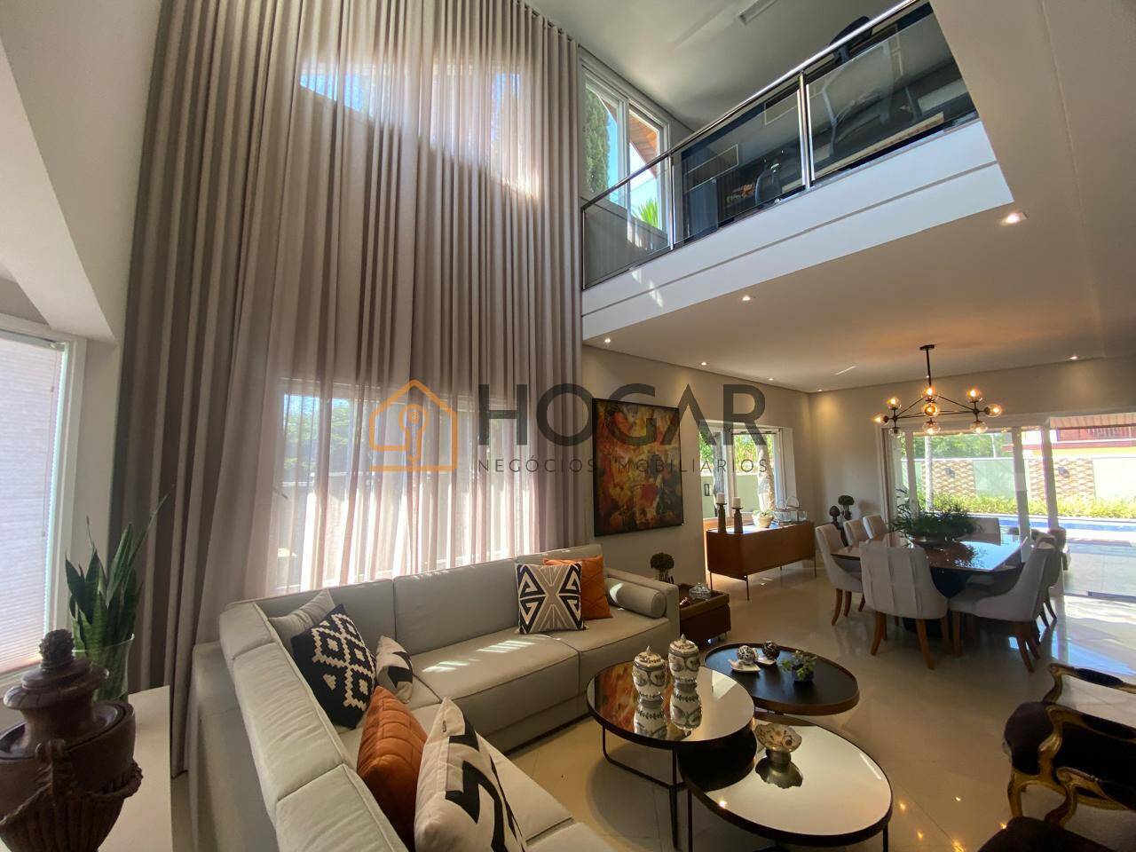 Casa de Condomínio à venda e aluguel com 4 quartos, 334m² - Foto 2